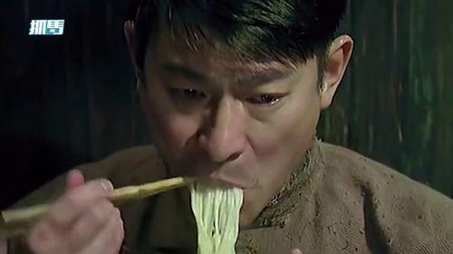 吃瓜被打哭视频在线观看,网络暴力下的心酸与反思