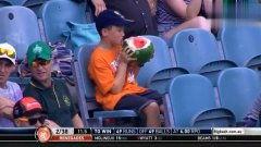 足球转播吃瓜是真的吗视频,视频背后的故事