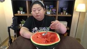 胖妞吃瓜视频,揭秘娱乐圈幕后真相